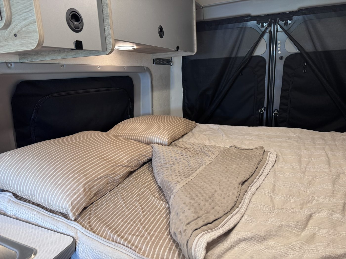 Main bed